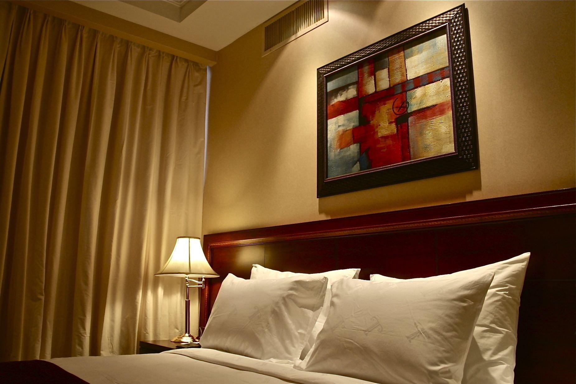 Trianon Royal Hotel Абу Даби Екстериор снимка